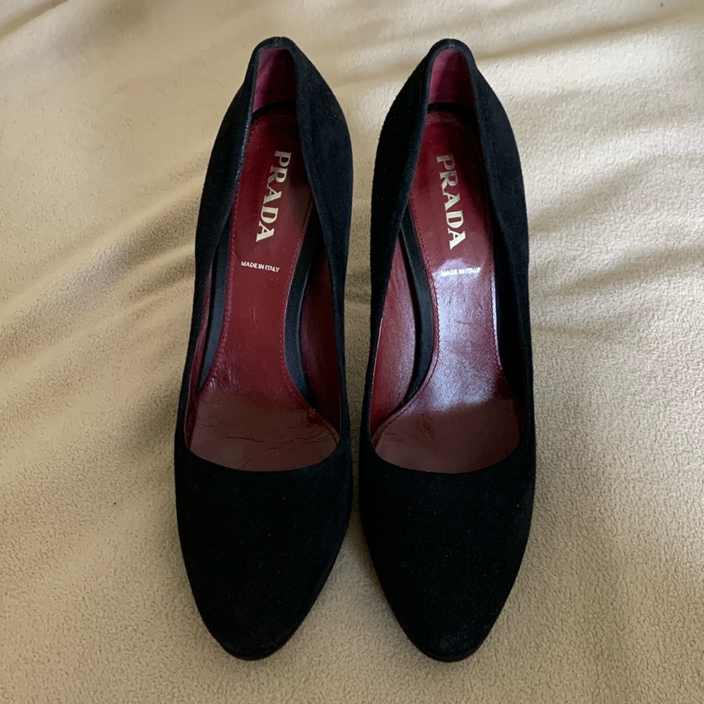 Prada Black suede pump